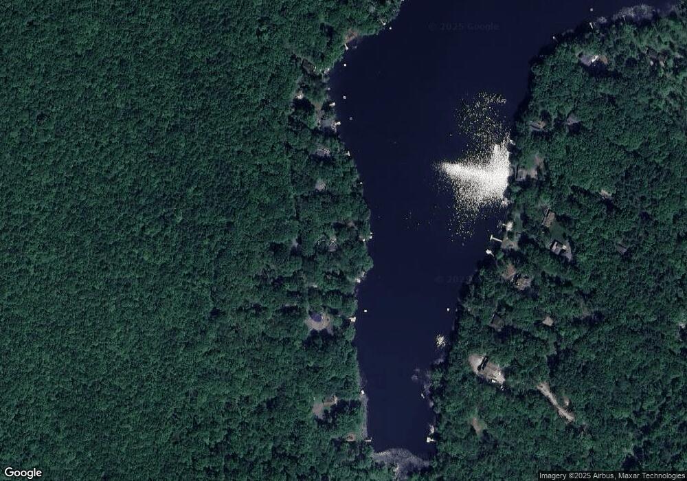 506 W Shore Dr, Hawley, PA 18428 - photo 1