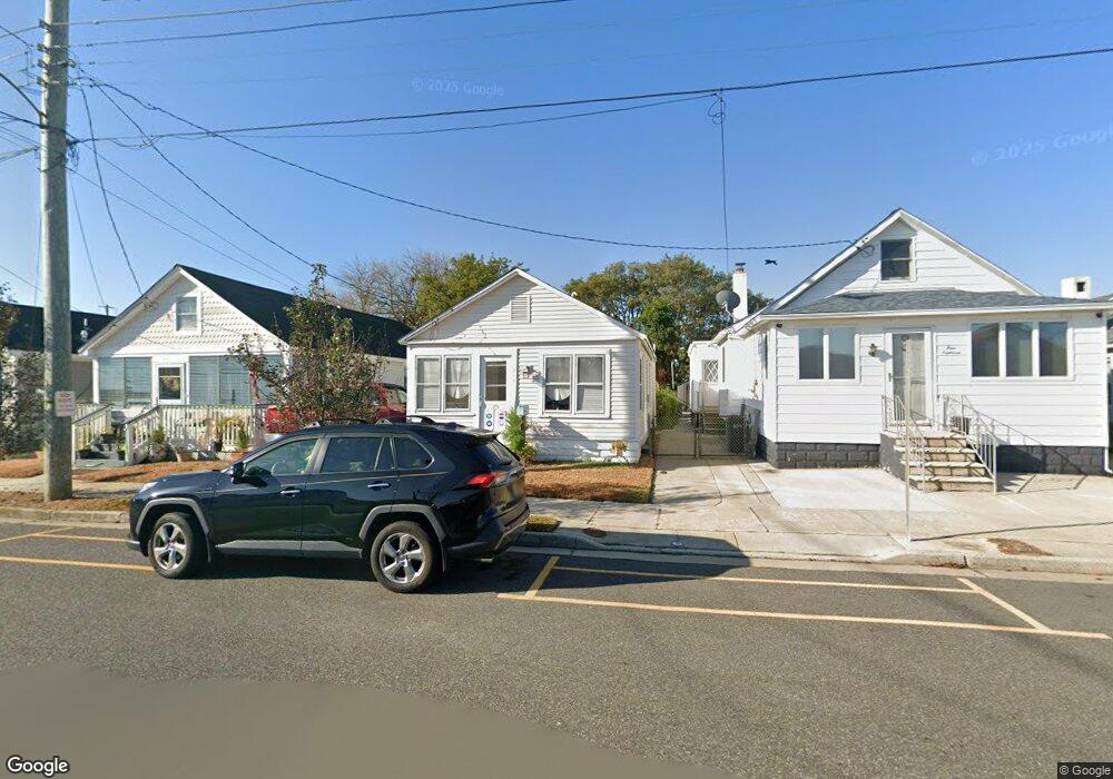 416 W Wildwood Ave, Wildwood, NJ 08260 - photo 1