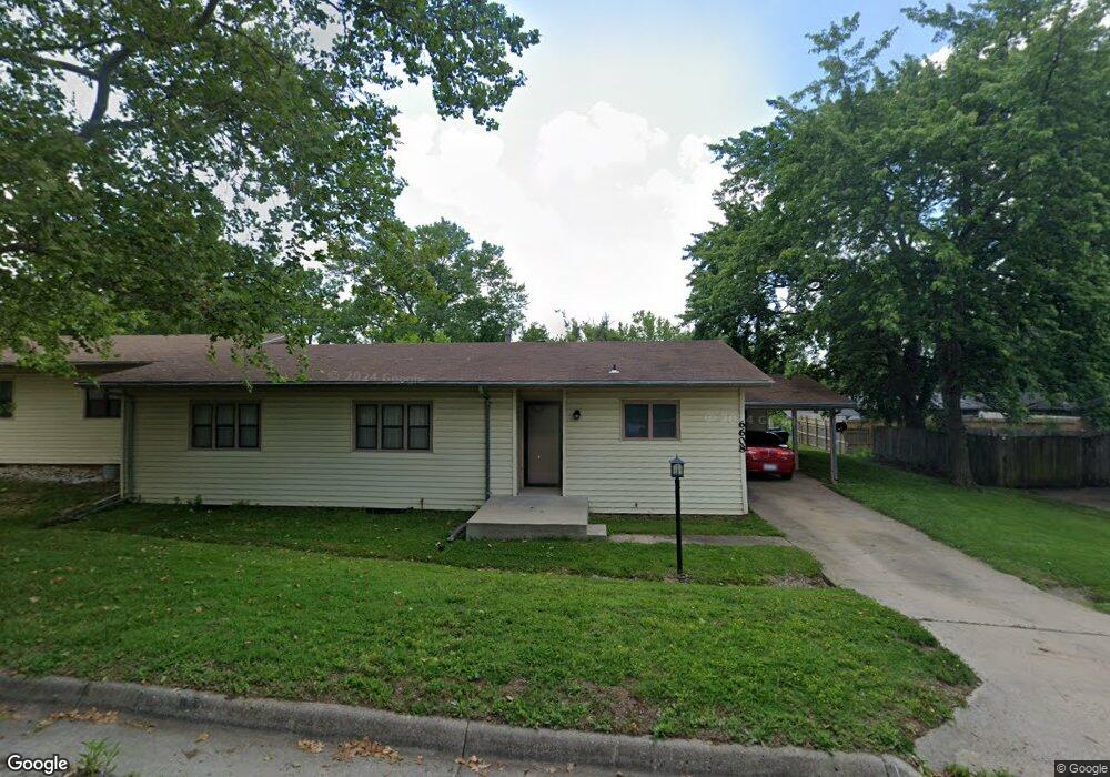 6608 SW Briarcliff Rd, Topeka, KS 66619 - photo 1