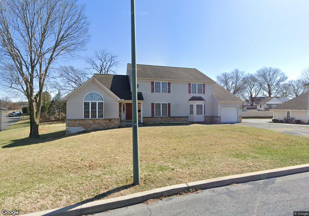 1120 Yerger Blvd, Reading, PA 19609 - photo 1