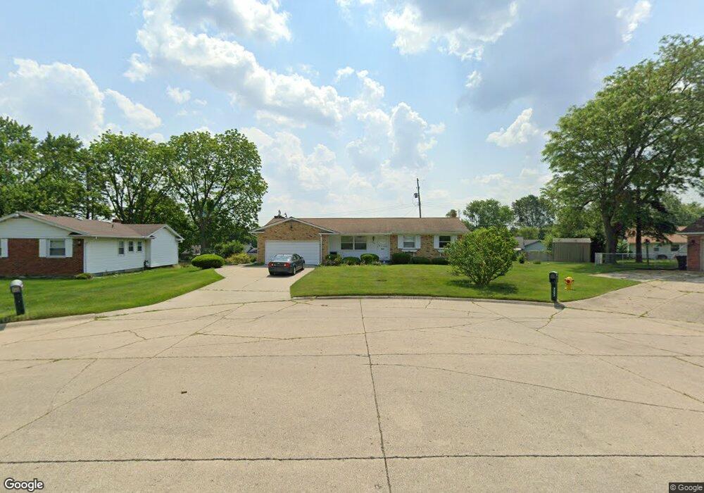 3289 Tall Oaks Ct, Flint, MI 48532 - photo 1