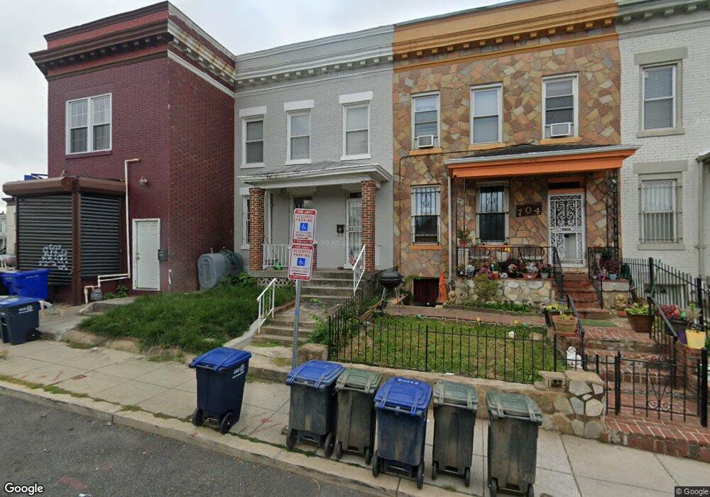 702 Columbia Rd NW, Washington, DC 20001 - photo 1