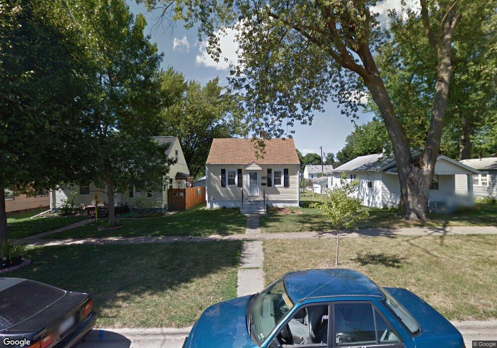 1124 18th Ave SW, Cedar Rapids, IA 52404 - photo 1