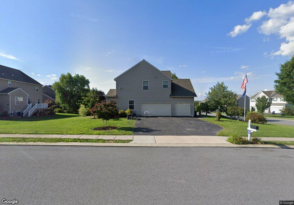 205 Fallowfield Dr, Leola, PA 17540 - photo 1