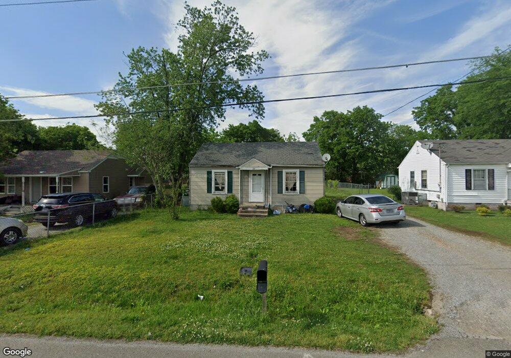 211 Edgemont Dr, Shelbyville, TN 37160 - photo 1