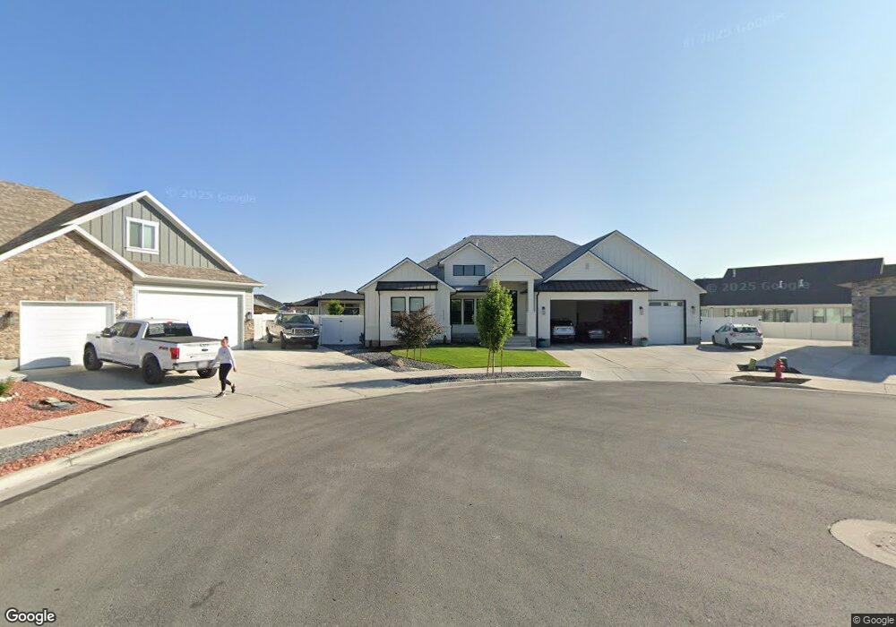 1552 W Norm B Cir, Riverton, UT 84065 - photo 1