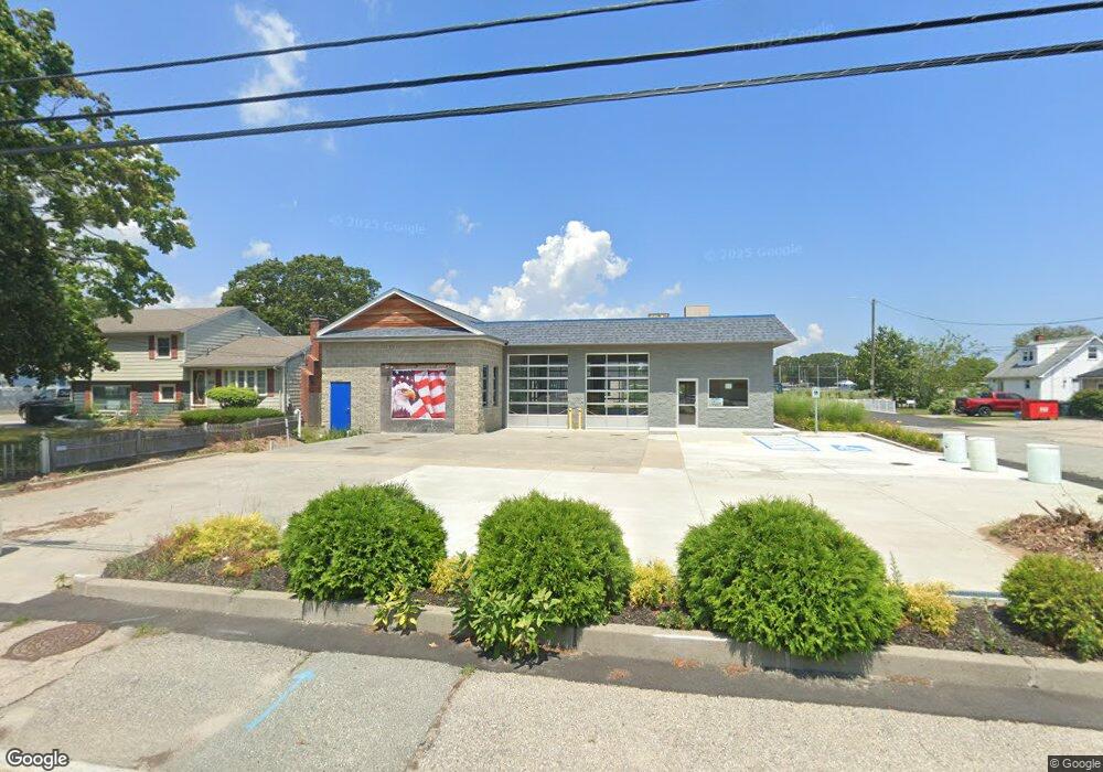 2477 W Shore Rd, Warwick, RI 02889 - photo 1