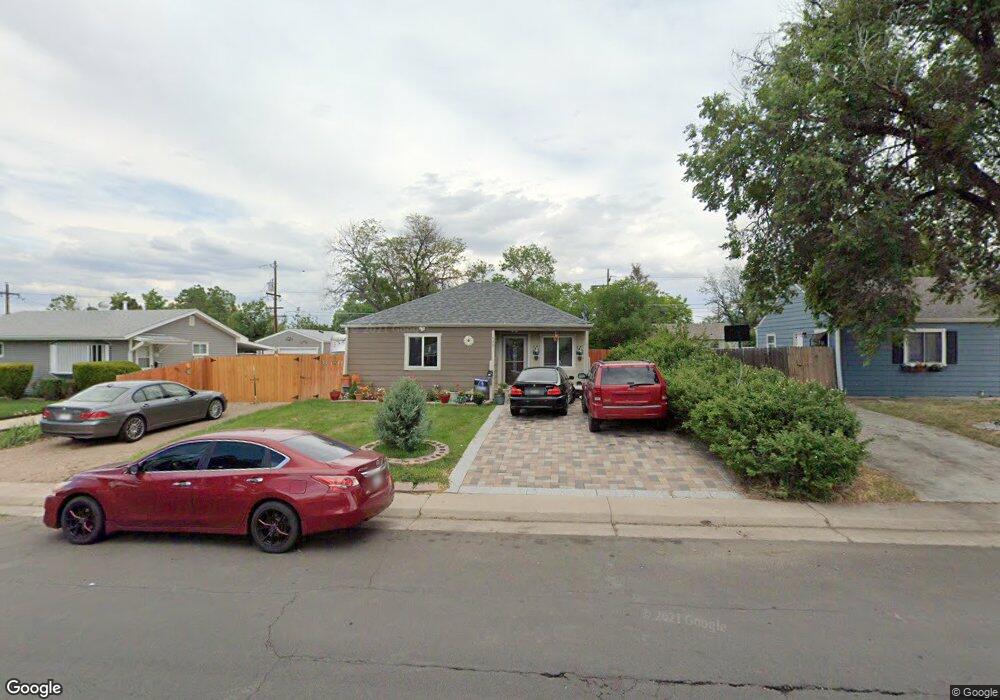 720 Moline St, Aurora, CO 80010 - photo 1