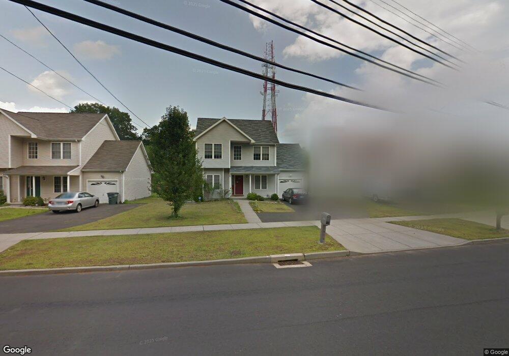 1376 Chopsey Hill Rd, Bridgeport, CT 06606 - photo 1