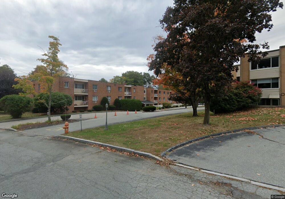 65 Westridge Rd unit E10, New London, CT 06320 - photo 1