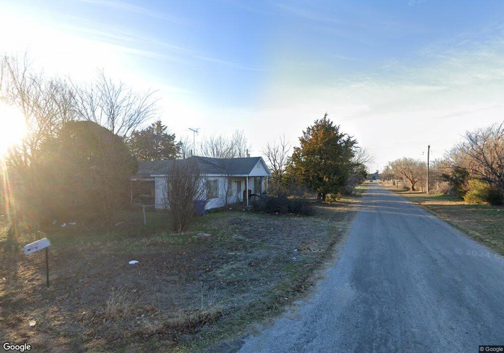 502 S 2nd St, Cache, OK 73527 - photo 1