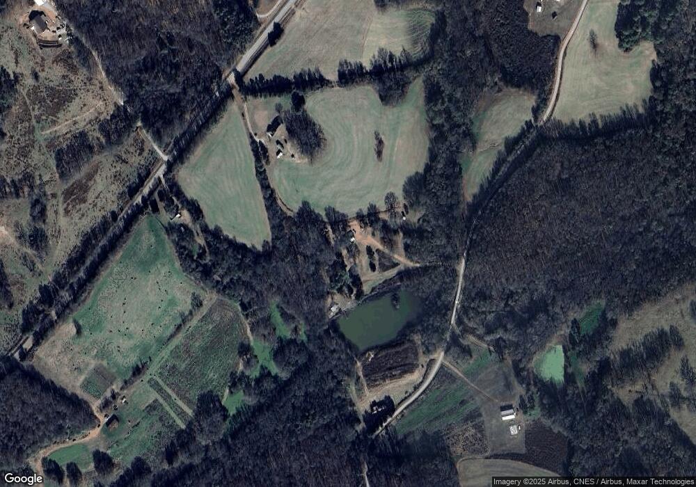 373 Voyles Rd, Carnesville, GA 30521 - photo 1