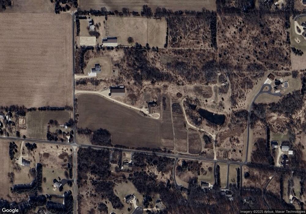 7262 Mount Pleasant Dr, West Bend, WI 53090 - photo 1