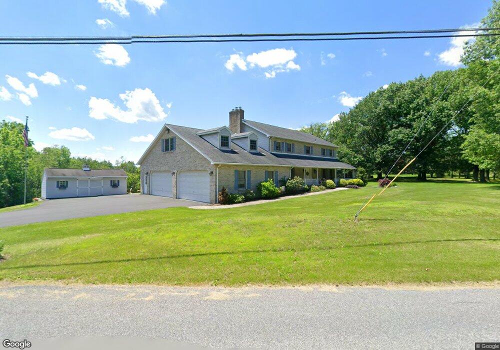 3240 Grist Mill Rd, Orefield, PA 18069 - photo 1