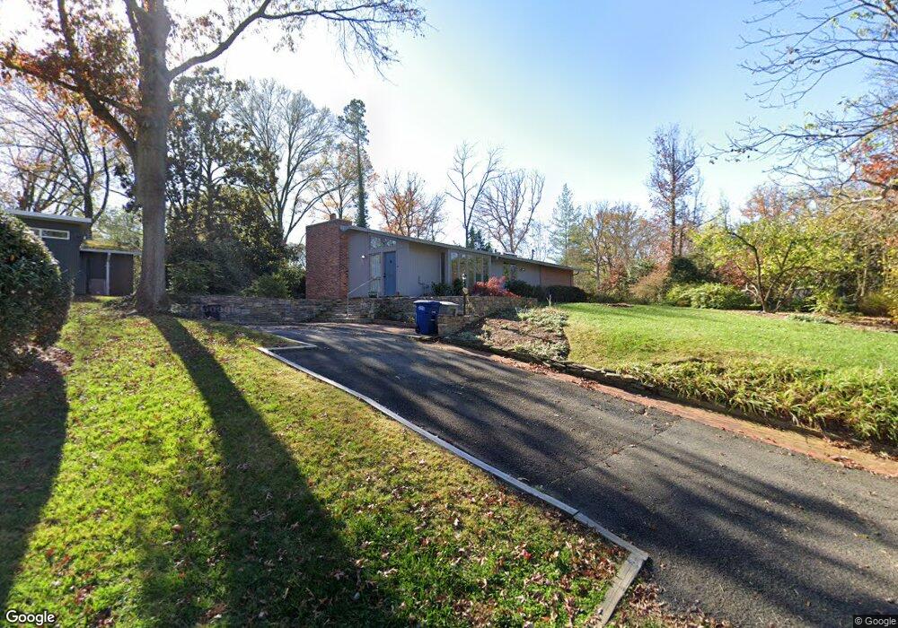 1920 Marthas Rd, Alexandria, VA 22307 - photo 1