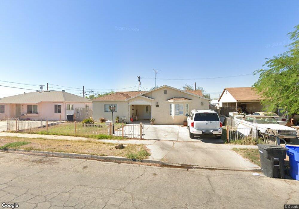 817 Rose Ave, El Centro, CA 92243 - photo 1