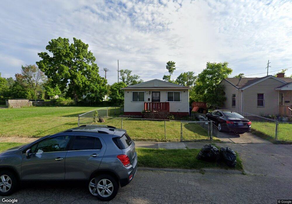 629 E Alma Ave, Flint, MI 48505 - photo 1