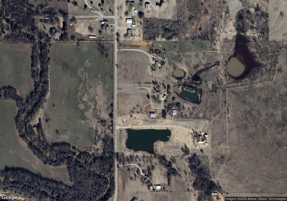 594 SW Crater Creek Rd, Cache, OK 73527 - photo 1