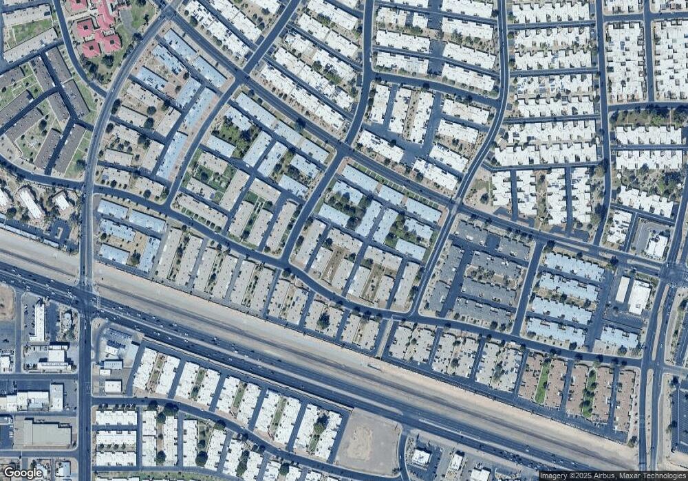 10886 W Santa fe Dr, Sun City, AZ 85351 - photo 1