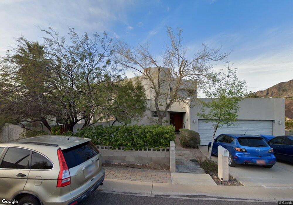 9236 N 16th Place, Phoenix, AZ 85020 - photo 1