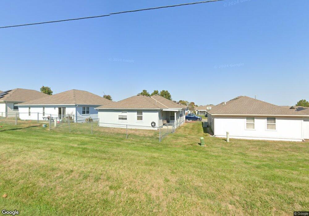 615 Twilight Dr, Raymore, MO 64083 - photo 1