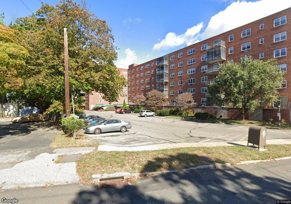 Hyde Park unit 4Y, Stamford, CT 06907 - photo 1