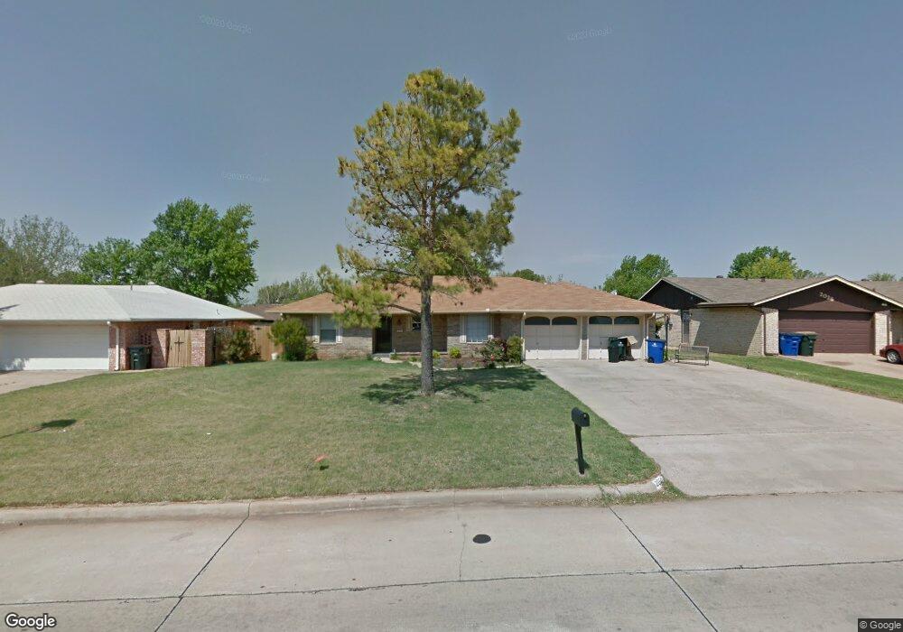 2021 Overland Dr, Duncan, OK 73533 - photo 1