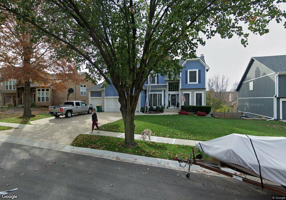 5314 Roundtree St, Shawnee, KS 66226 - photo 1