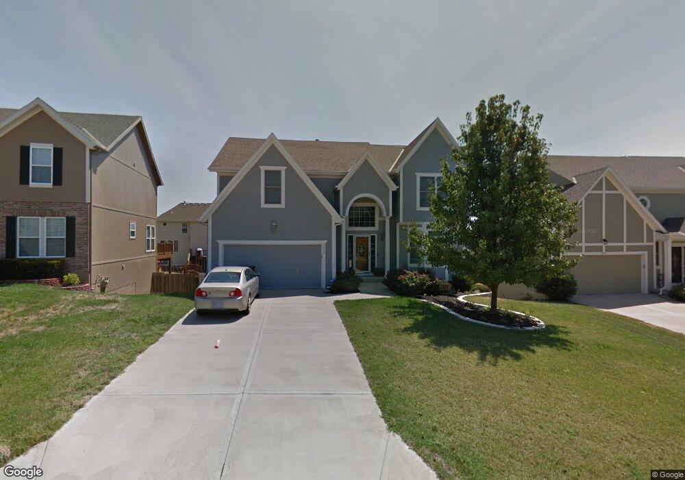 5809 Woodstock St, Shawnee, KS 66218 - photo 1