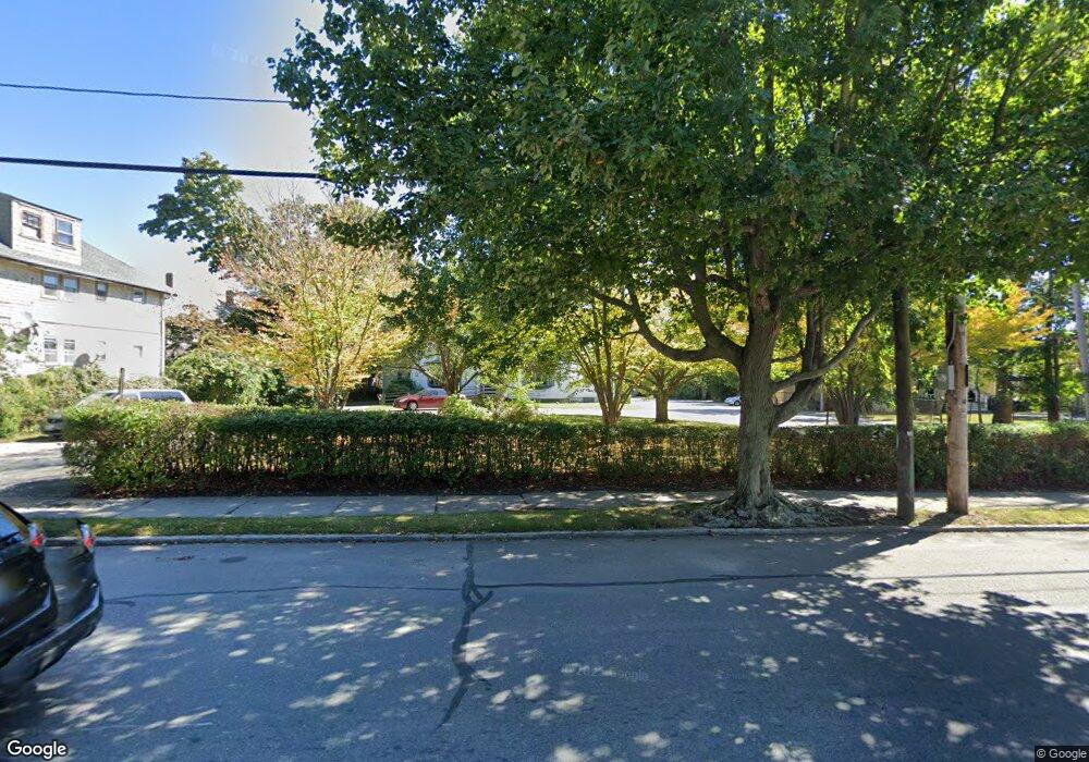 435 Broadway, Newport, RI 02840 - photo 1