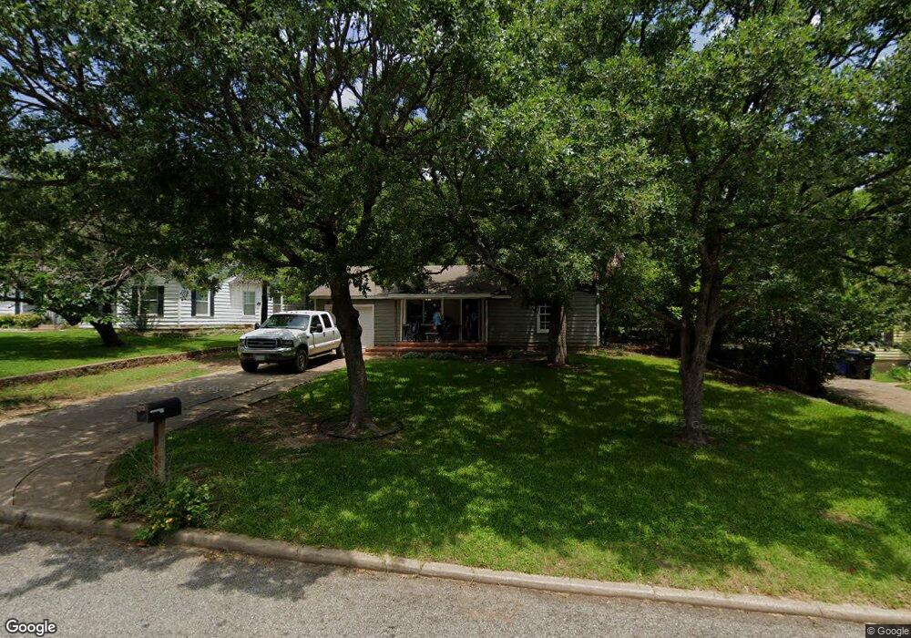 1419 W Day St, Denison, TX 75020 - photo 1