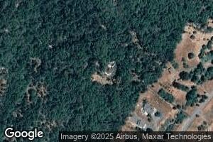 290 Hasis Dr, Grants Pass, OR 97526