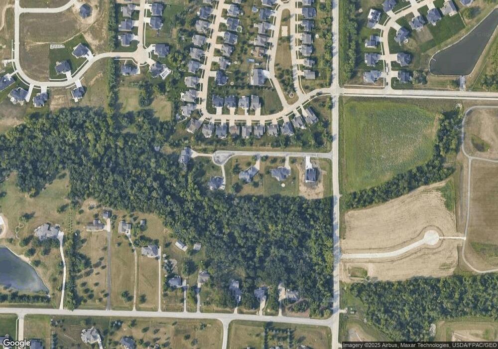 3519 Canterbury Ln, Cedar Rapids, IA 52411 - photo 1