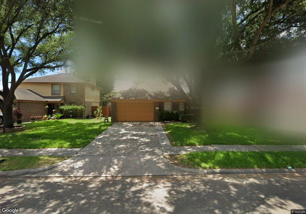 8807 Scenic Green Dr, Houston, TX 77088 - photo 1