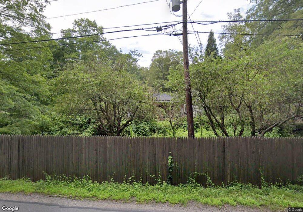 285 Poverty Hollow Rd, Redding, CT 06896 - photo 1