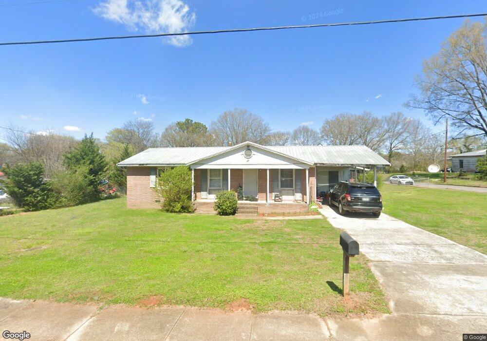 811 Davenport St, Cedartown, GA 30125 - photo 1