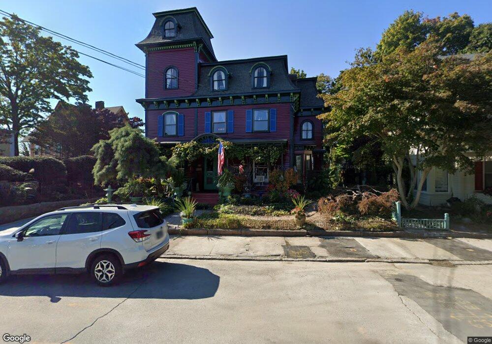 236 Hempstead St unit side unit, New London, CT 06320 - photo 1