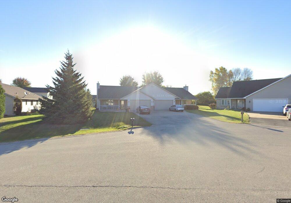 N512 Willowcrest Ct, Appleton, WI 54915 - photo 1