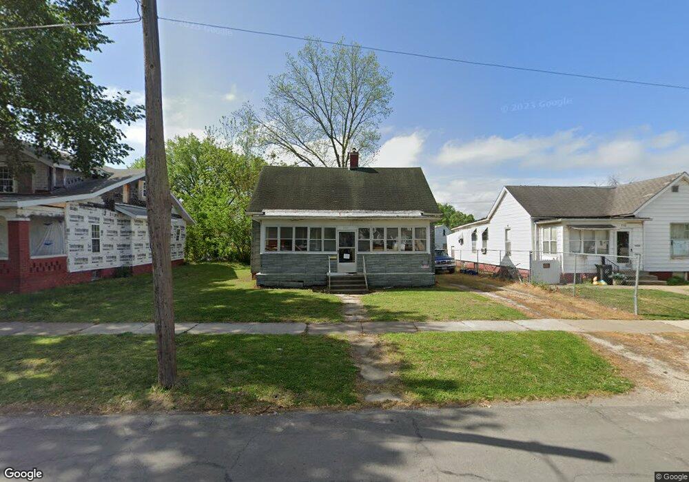 708 Franklin St, Moberly, MO 65270 - photo 1