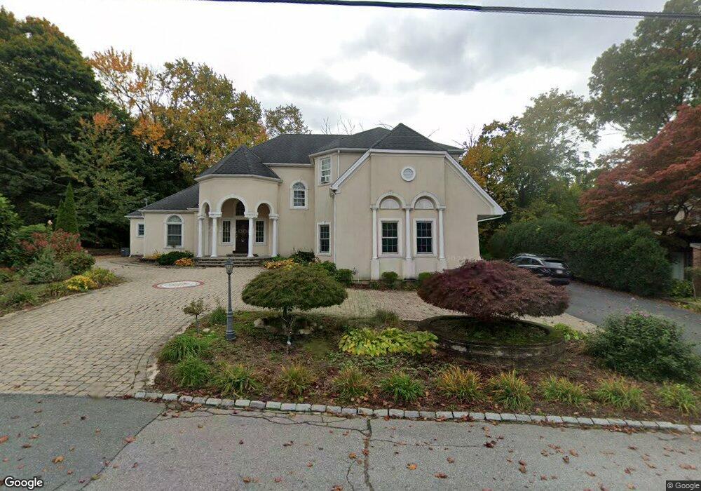 154 E Hill Dr, Cranston, RI 02920 - photo 1