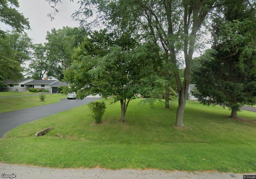 6010 Stuart Ln, Worthington, OH 43085 - photo 1