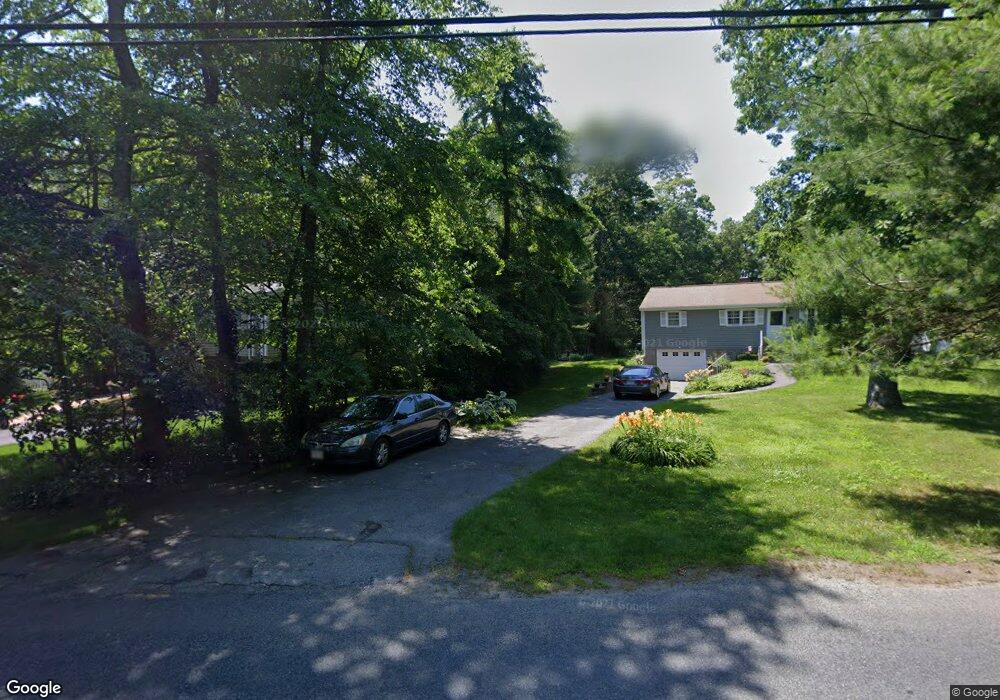 700 Sharps Lot Rd, Swansea, MA 02777 - photo 1