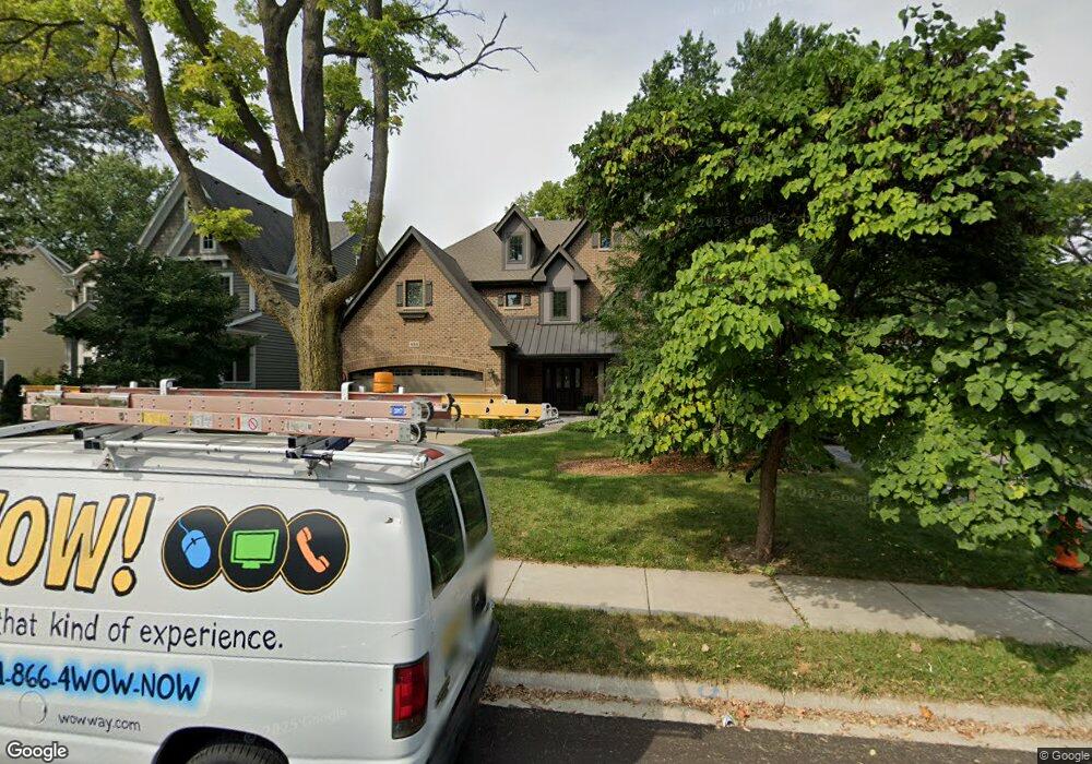 639 N Wright St, Naperville, IL 60563 - photo 1