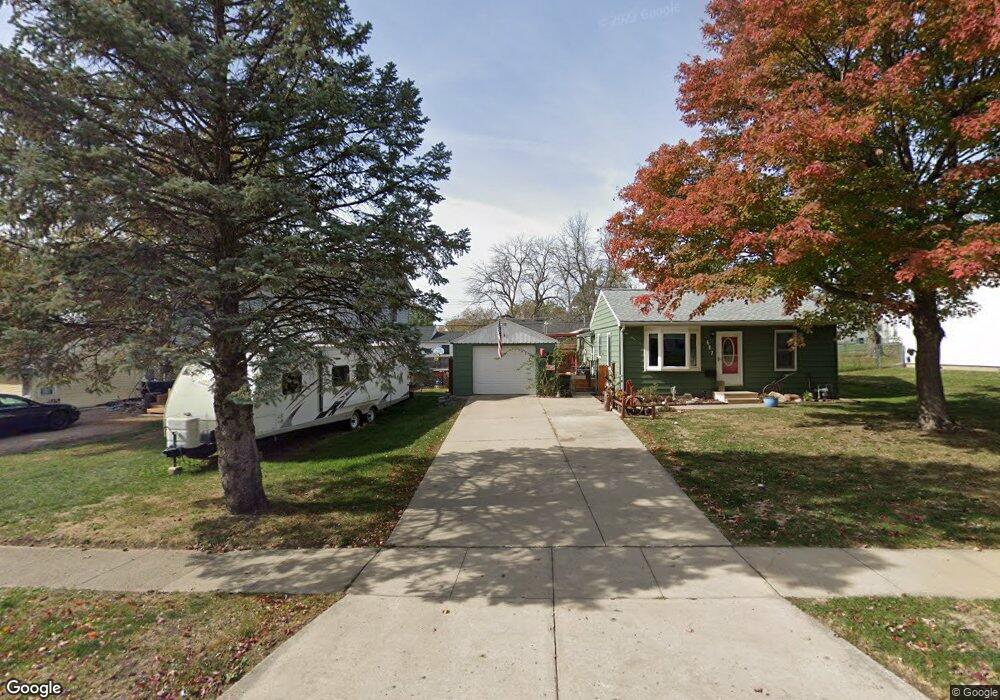 507 E 21st St S, Newton, IA 50208 - photo 1