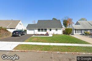 126 Plumtree Rd, Levittown, PA 19056