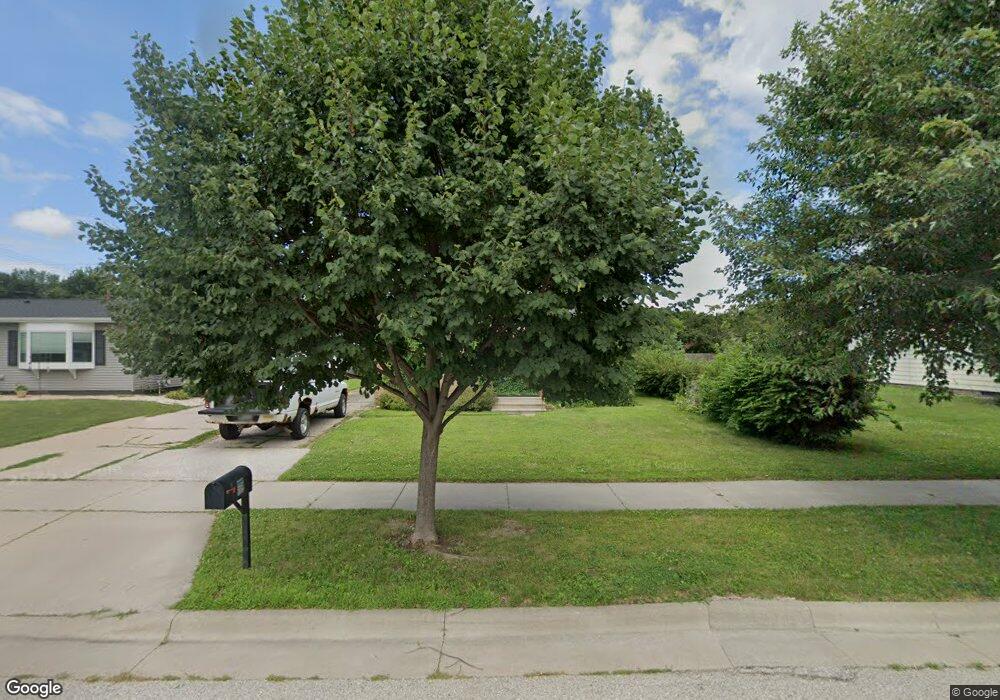 334 N 2nd St, La Crescent, MN 55947 - photo 1