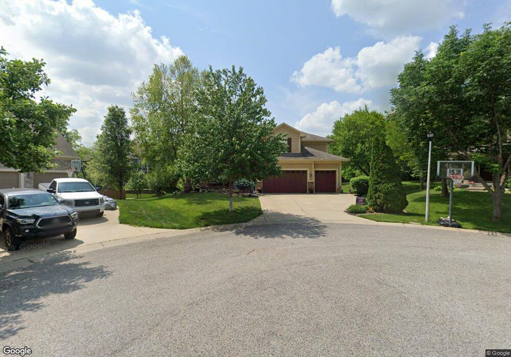 9922 Woodstock St, Lenexa, KS 66220 - photo 1