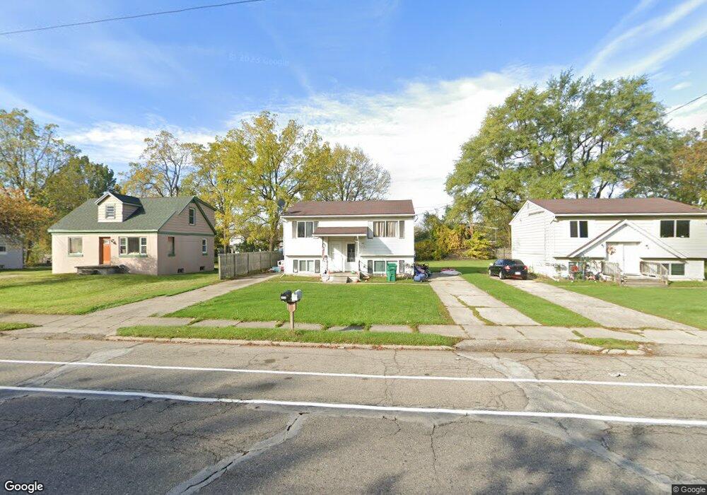 4614 Pleasant Grove Rd, Lansing, MI 48910 - photo 1