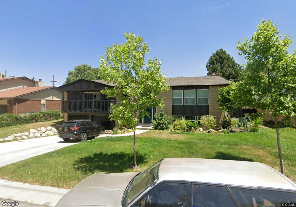 9813 S Iverness Cir, South Jordan, UT 84095 - photo 1