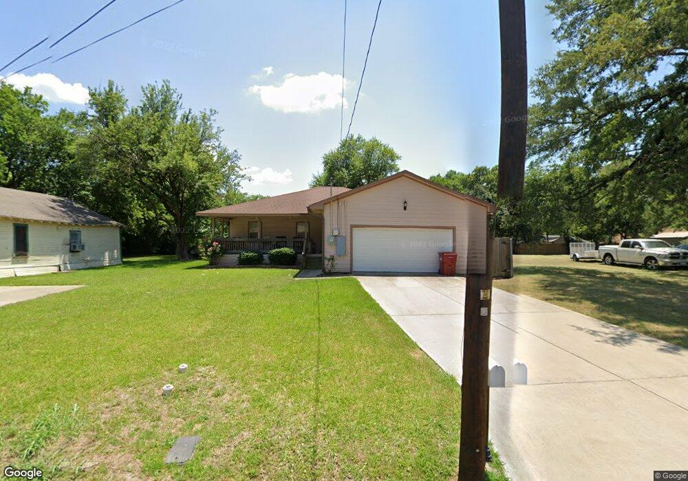 712 E 6th St, Bonham, TX 75418 - photo 1